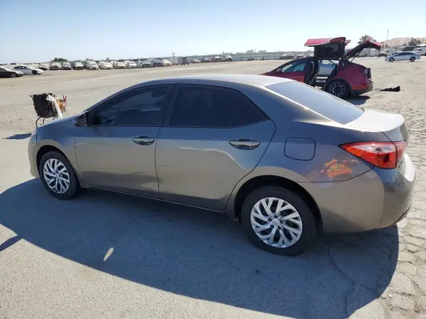2T1BURHE1JC106322 2018 TOYOTA COROLLA - Image 2