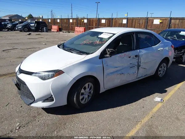 2T1BURHE1JC107518 2018 TOYOTA COROLLA - Image 2