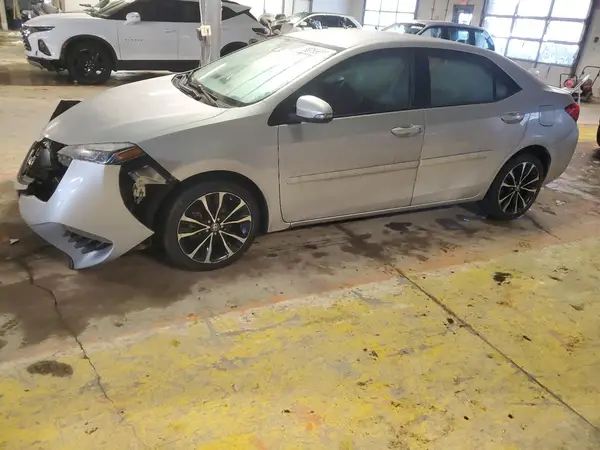 2T1BURHE1JC108619 2018 TOYOTA COROLLA - Image 1
