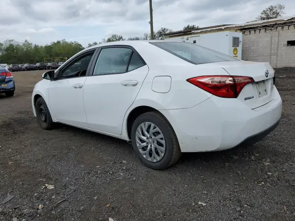2T1BURHE1JC109141 2018 TOYOTA COROLLA - Image 2