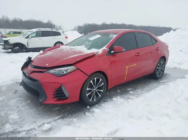 2T1BURHE1JC113240 2018 TOYOTA COROLLA - Image 2
