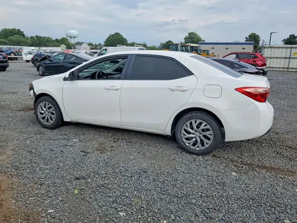 2T1BURHE1JC114890 2018 TOYOTA COROLLA - Image 2