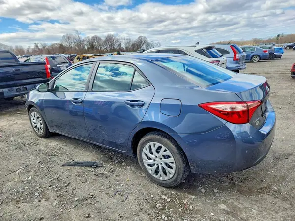 2T1BURHE1JC119636 2018 TOYOTA COROLLA - Image 2