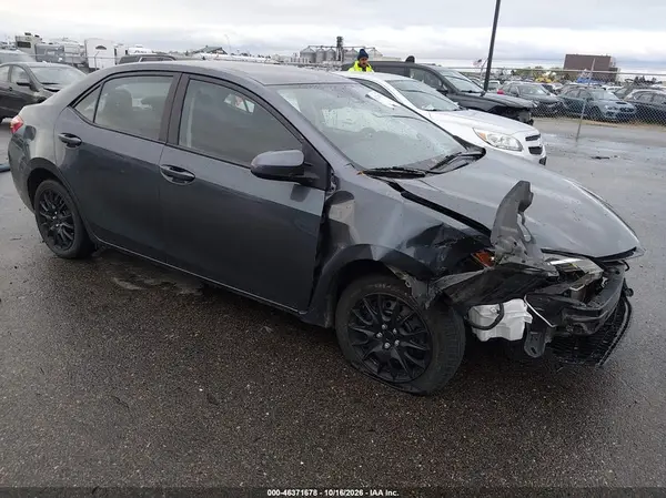 2T1BURHE1JC121984 2018 TOYOTA COROLLA - Image 1