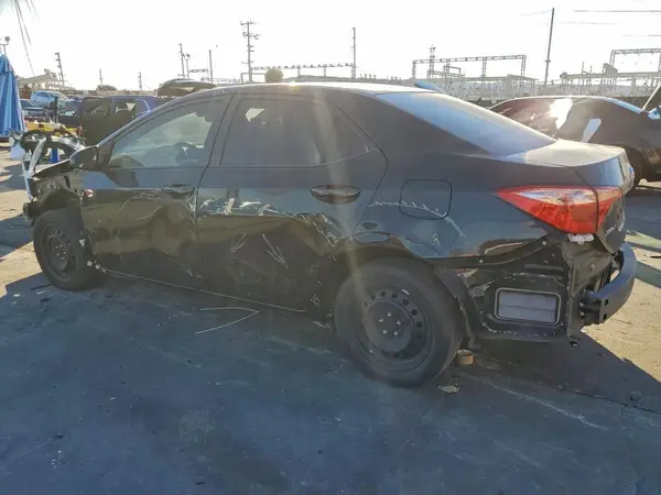 2T1BURHE1JC124335 2018 TOYOTA COROLLA - Image 2