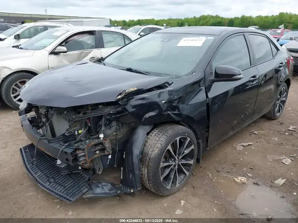 2T1BURHE1JC966477 2018 TOYOTA COROLLA - Image 2