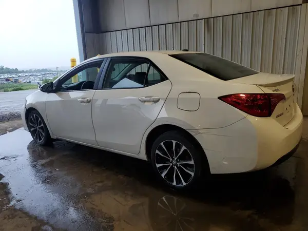 2T1BURHE1JC968603 2018 TOYOTA COROLLA - Image 2
