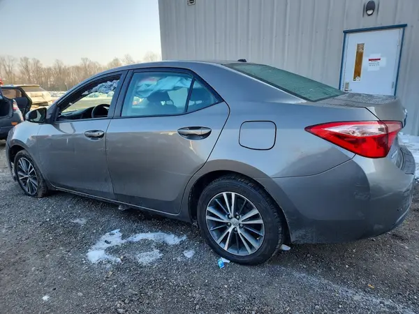 2T1BURHE1JC969282 2018 TOYOTA COROLLA - Image 2