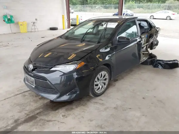 2T1BURHE1JC971193 2018 TOYOTA COROLLA - Image 2