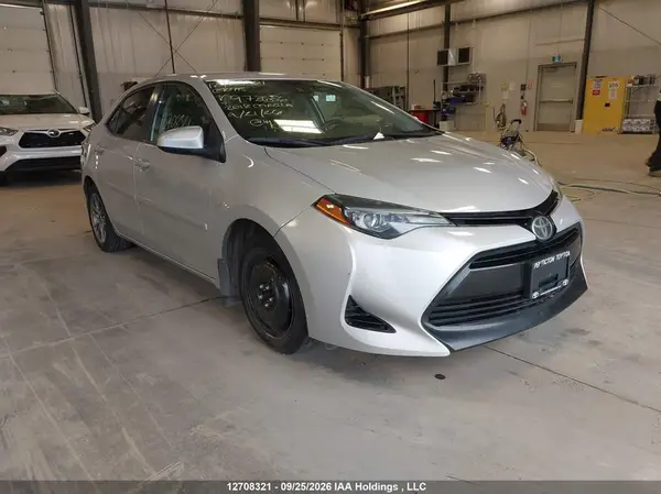 2T1BURHE1JC973686 2018 TOYOTA COROLLA - Image 1