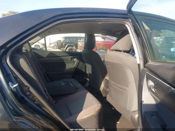 2T1BURHE1JC974689 2018 TOYOTA COROLLA - Image 8