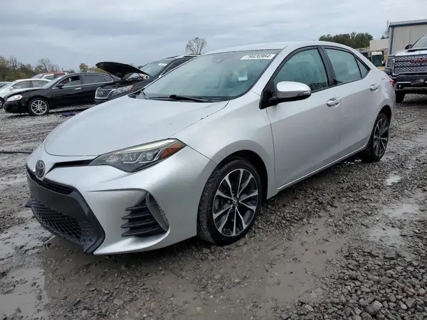 2T1BURHE1JC979133 2018 TOYOTA COROLLA - Image 1