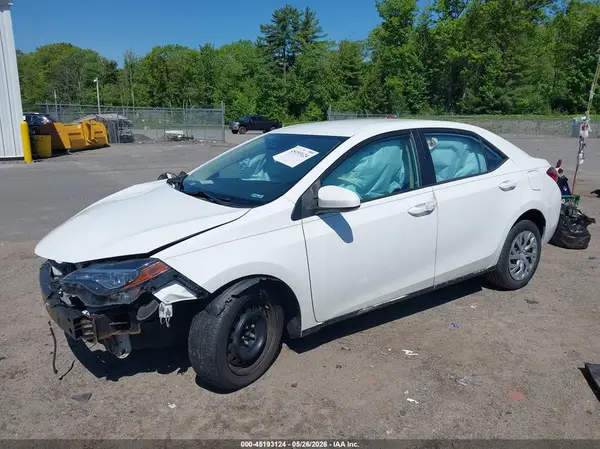 2T1BURHE1JC982145 2018 TOYOTA COROLLA - Image 2
