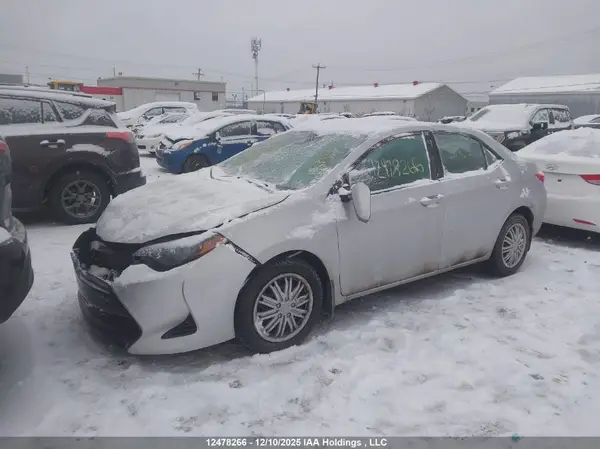 2T1BURHE1JC989290 2018 TOYOTA COROLLA - Image 2