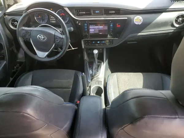 2T1BURHE1JC989340 2018 TOYOTA COROLLA - Image 8