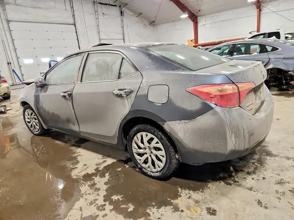 2T1BURHE1JC990438 2018 TOYOTA COROLLA - Image 2