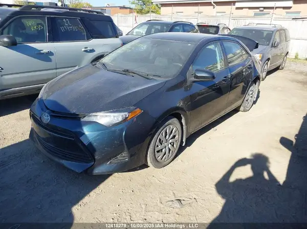 2T1BURHE1JC991198 2018 TOYOTA COROLLA - Image 2