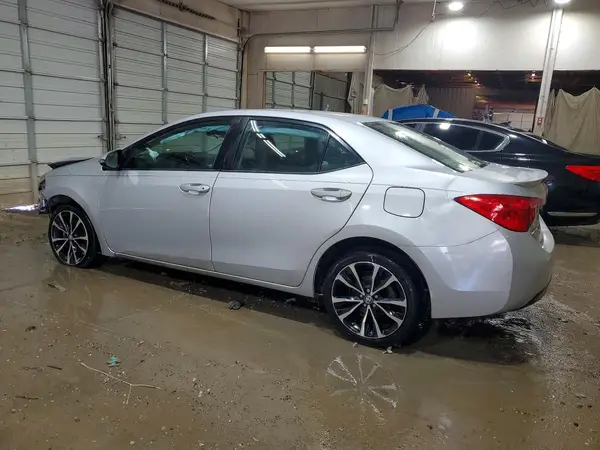 2T1BURHE1JC991590 2018 TOYOTA COROLLA - Image 2