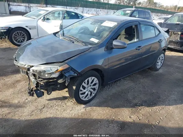 2T1BURHE1JC992514 2018 TOYOTA COROLLA - Image 2