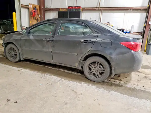 2T1BURHE1JC993856 2018 TOYOTA COROLLA - Image 2