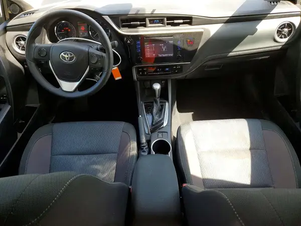 2T1BURHE1KC138303 2019 TOYOTA COROLLA - Image 8