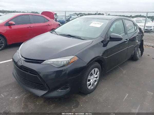 2T1BURHE1KC150399 2019 TOYOTA COROLLA - Image 2