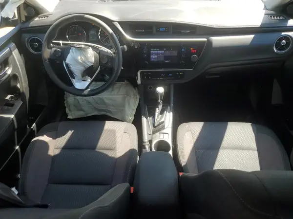 2T1BURHE1KC157207 2019 TOYOTA COROLLA - Image 8