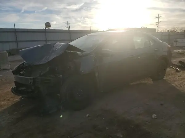 2T1BURHE1KC170197 2019 TOYOTA COROLLA - Image 1