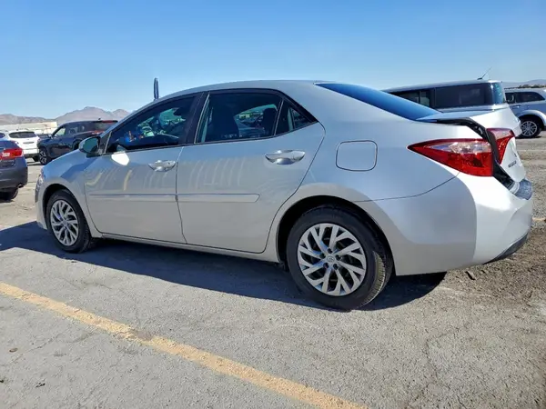 2T1BURHE1KC172158 2019 TOYOTA COROLLA - Image 2