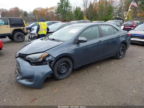 2T1BURHE1KC177019 2019 TOYOTA COROLLA - Image 2