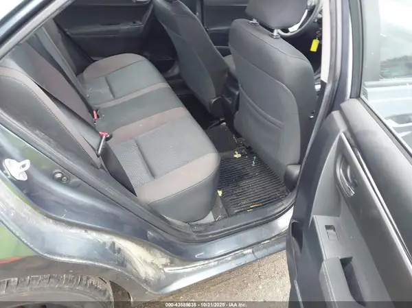 2T1BURHE1KC177019 2019 TOYOTA COROLLA - Image 8