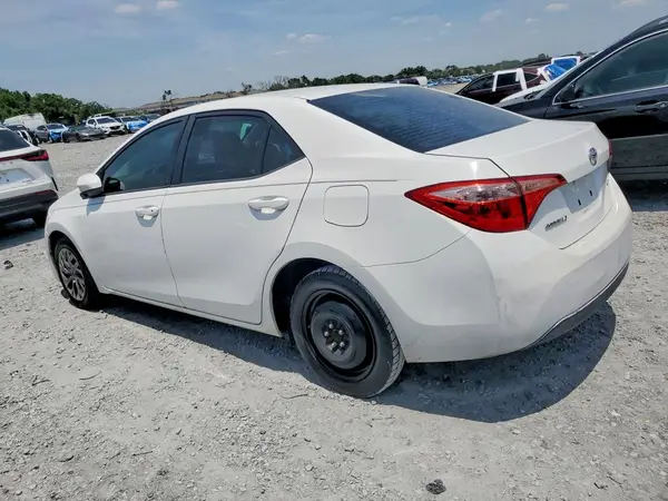 2T1BURHE1KC177070 2019 TOYOTA COROLLA - Image 2
