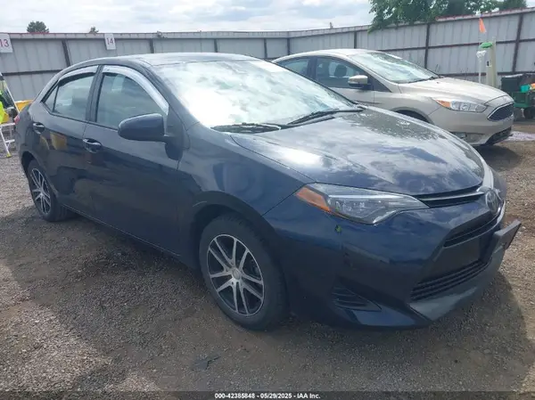 2T1BURHE1KC177991 2019 TOYOTA COROLLA - Image 1