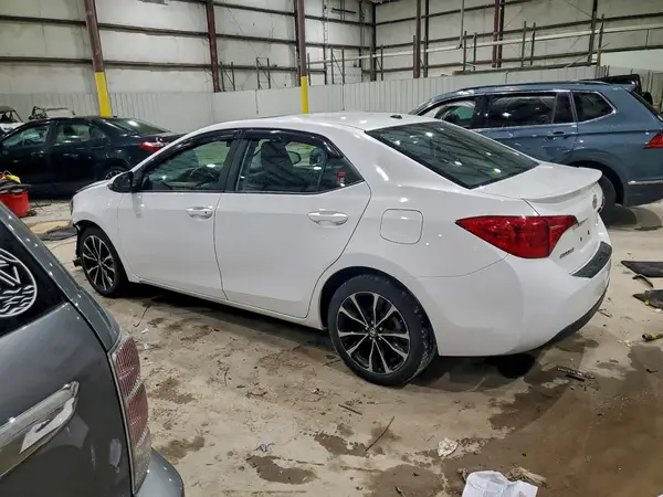 2T1BURHE1KC180941 2019 TOYOTA COROLLA - Image 2