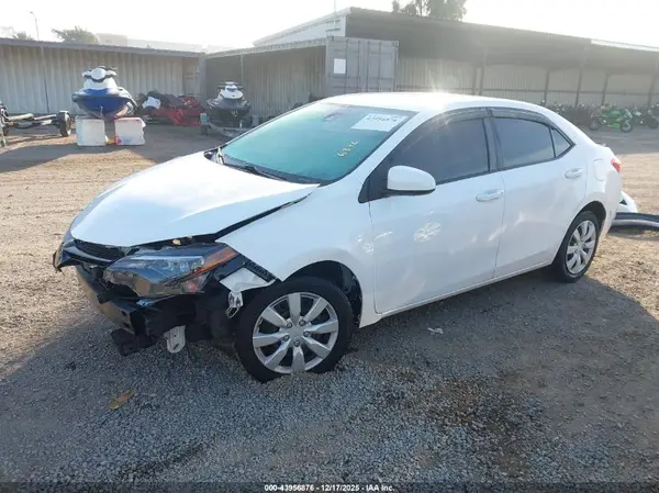 2T1BURHE1KC183824 2019 TOYOTA COROLLA - Image 2