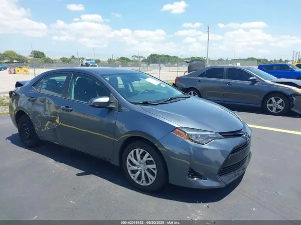 2T1BURHE1KC184665 2019 TOYOTA COROLLA - Image 1