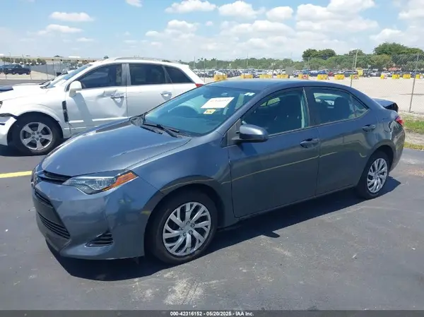 2T1BURHE1KC184665 2019 TOYOTA COROLLA - Image 2