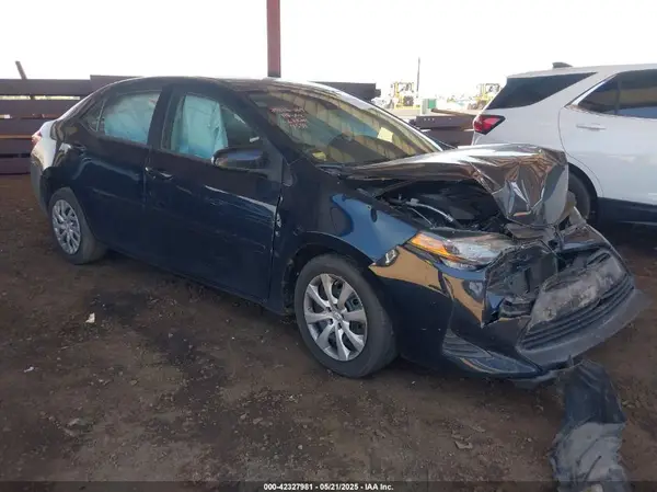 2T1BURHE1KC187534 2019 TOYOTA COROLLA - Image 1