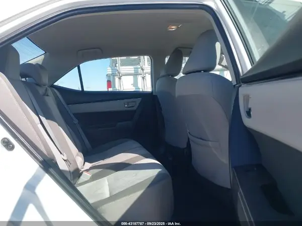 2T1BURHE1KC189736 2019 TOYOTA COROLLA - Image 8