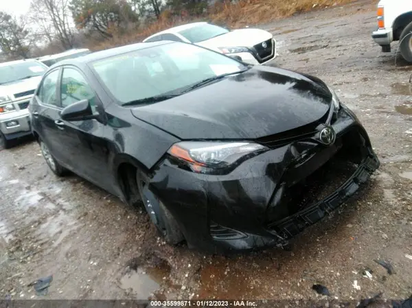 2T1BURHE1KC192006 2019 TOYOTA COROLLA - Image 1
