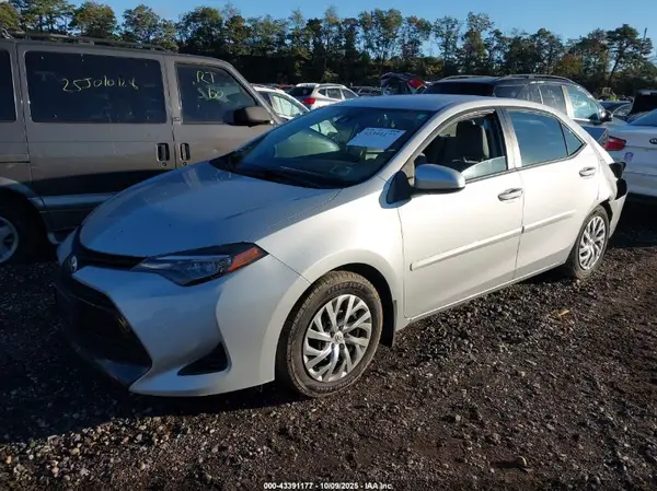 2T1BURHE1KC195794 2019 TOYOTA COROLLA - Image 2