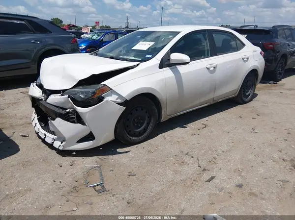 2T1BURHE1KC206289 2019 TOYOTA COROLLA - Image 2