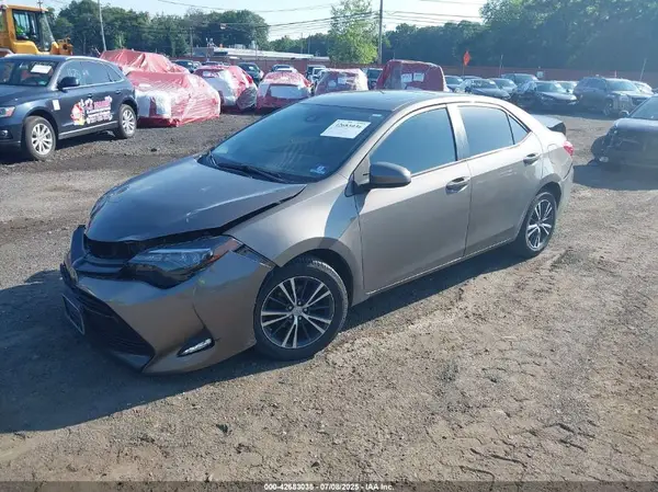 2T1BURHE1KC221858 2019 TOYOTA COROLLA - Image 2