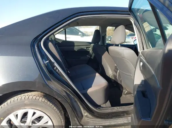 2T1BURHE1KC224338 2019 TOYOTA COROLLA - Image 8