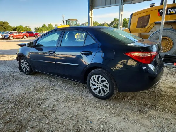 2T1BURHE1KC226008 2019 TOYOTA COROLLA - Image 2