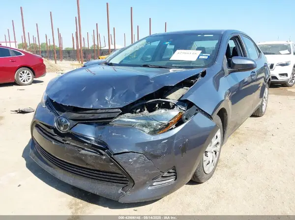 2T1BURHE1KC241561 2019 TOYOTA COROLLA - Image 2