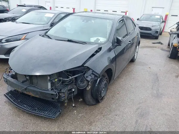 2T1BURHE1KC243696 2019 TOYOTA COROLLA - Image 2