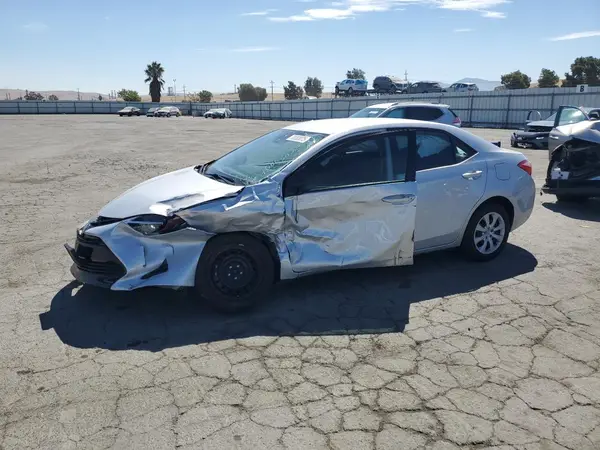 2T1BURHE1KC246758 2019 TOYOTA COROLLA - Image 1