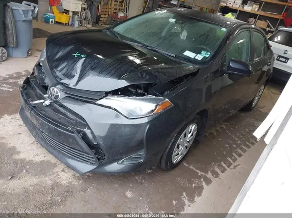 2T1BURHE1KC247022 2019 TOYOTA COROLLA - Image 2