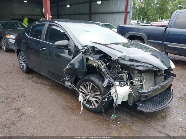 2T1BURHE2GC678413 2016 TOYOTA COROLLA - Image 1